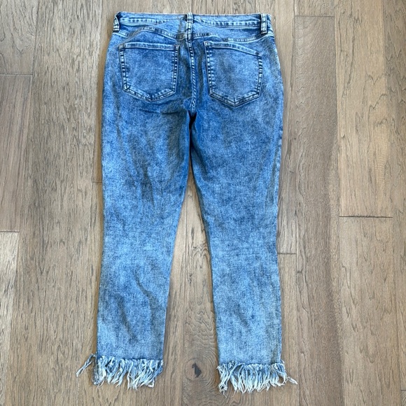 Free People Great Heights Distressed Jeans Size 29 - Picture 7 of 8